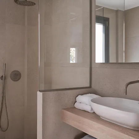 Isida Andros * Áyios Pétros